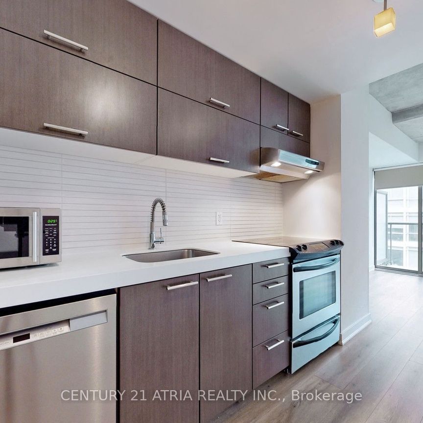 550 Wellington Lofts 55 - Photo 1