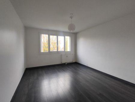 Location Appartement 2 pièces 61m² CANTELEU 76380 - Photo 4