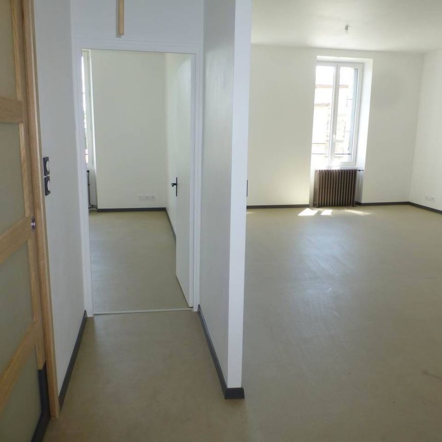 Location appartement 3 pièces 92.27 m² à Aubenas (07200) - Photo 1