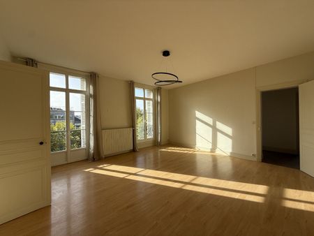 Location Appartement 5 pièces 150m² COGNAC 16100 - Photo 3