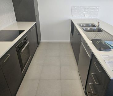 LIFESTYLE, LOCATION, LIVEABILITY - Photo 6