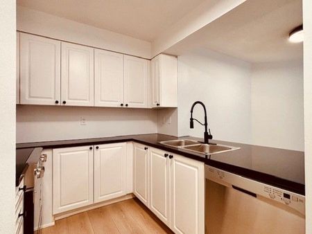 For Lease - 887 Bay Street Unit# 205, Toronto, Ontario - Photo 2