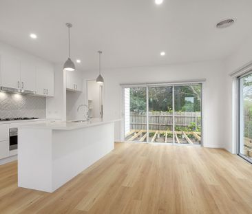 10 Logan Street Frankston VIC - Photo 6