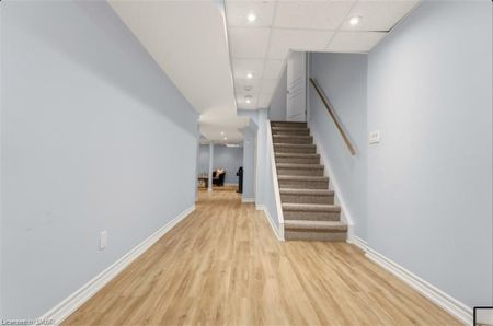 For Lease - 23 Sedgewick Place, Vaughan, Ontario - Photo 2