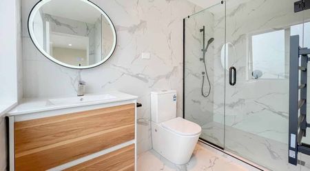 17B Hedley Road, Mount Roskill - Photo 2