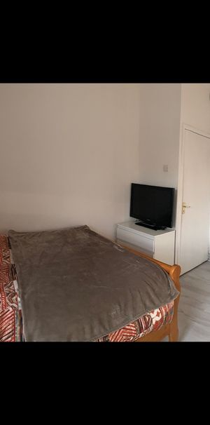 Room in a Shared Flat, Katherine Road, E7 - Photo 1