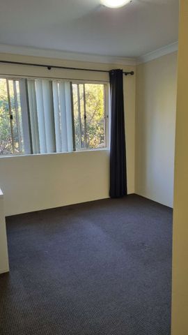 Sutherland - Photo 2