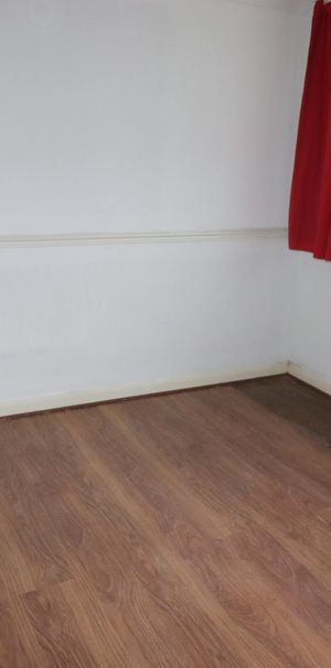 Compton Road, Hayes, UB3 2AZ - Photo 1