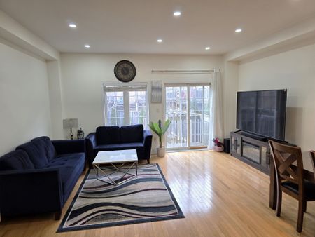 For Lease - 5183 Angel Stone Drive, Mississauga, Ontario - Photo 2