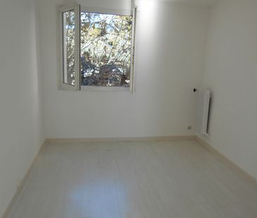 MARSEILLE 12ème. Beaumont Plateau. Appartement T3 dans résidence fe... - Photo 2