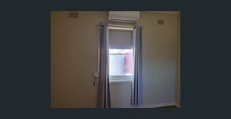 Large Corner Block Maisonette! - Photo 5