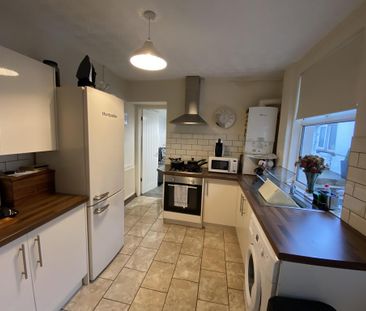 3 bedroom terraced house to rent - Photo 6