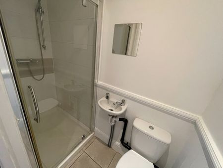 Room in a Shared House, High Road, NW10 - Photo 5