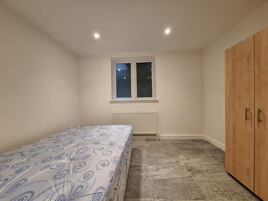 Heath Road, Thornton Heath CR7, London - Photo 1