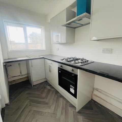 Leyland Road, Burnley - Photo 1