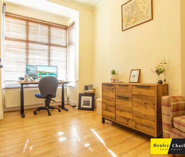 2 Bedroom Mid Terraced House For Rent - Photo 2