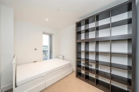 Love Lane, SE18, London - Photo 4