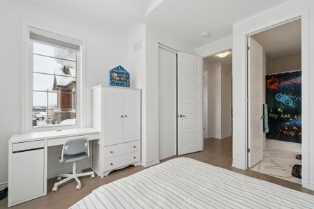 For Lease - 99 Mcbride Trail, Barrie, Ontario - Photo 4