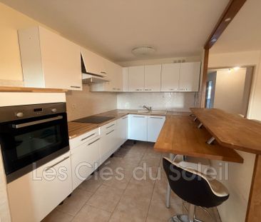 Location Appartement 3 pièces 69m² TOULON 83000 - Photo 4