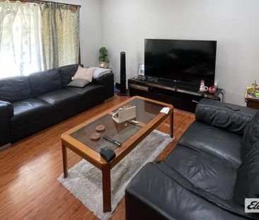 2 BEDROOM HOUSE - Photo 4