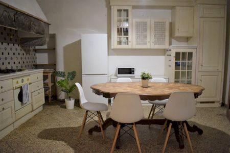 Bright and cozy private room in the city centre of Florence - Photo 2