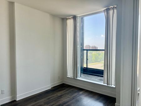For Lease - 297 Oak Walk Drive Unit# 304, Oakville, Ontario - Photo 2