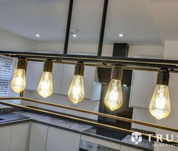 4 bedroom semi-detached house to rent - Photo 1