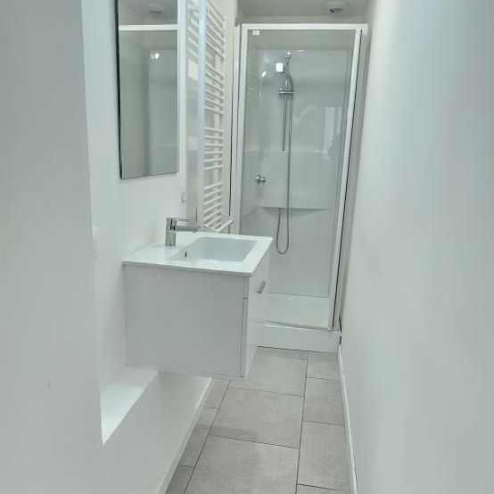 Appart F2 RDC centre ville - Photo 1