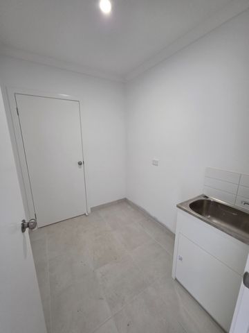 BRAND NEW TOWNHOUSE CLOSE TO EVERYTHING - Photo 2