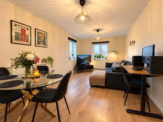 2 bedroom apartment to rent Circular Road South, Colchester, Essex, CO2 - Photo 1