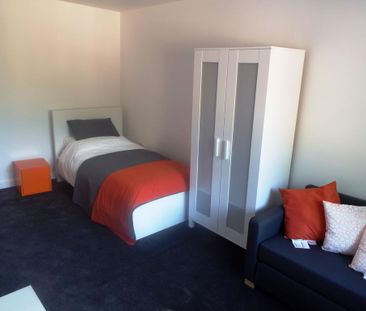 Studio to rent - Photo 2