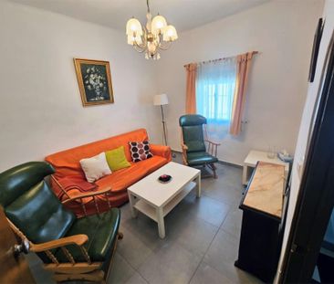 Piso de alquiler en Barriada Residencial Santa Barbara Calle C, 4, ... - Photo 1