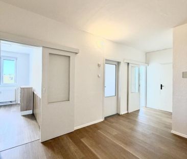 Pronájem bytuRenting an apartment 3+1, 74 m2 - Fotografie 5