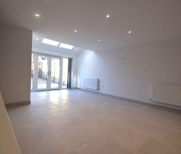 3 bedroom house to rent - Photo 2