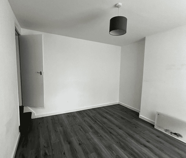 Recreation Terrace, Leeds, LS11 - Photo 3