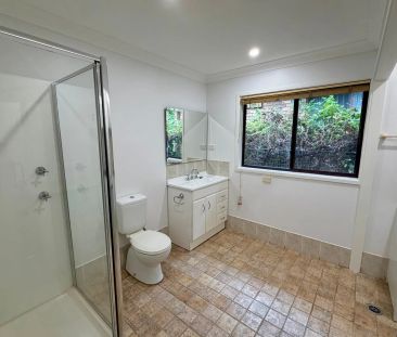 Spacious Four-Bedroom Family Home in Convenient Springwood Location! - Photo 6