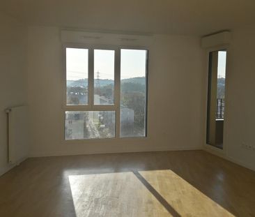location Appartement T5 DE 95.65m² À MASSY - Photo 2