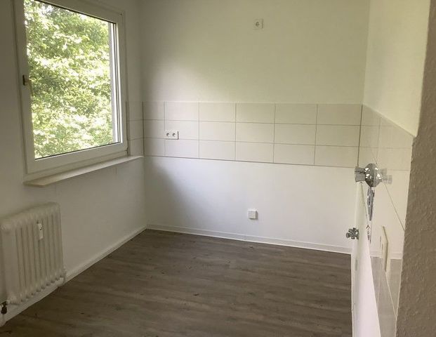 Wo das Leben so spielt - günstig geschnittene 3-Zimmer-Wohnung - Photo 1