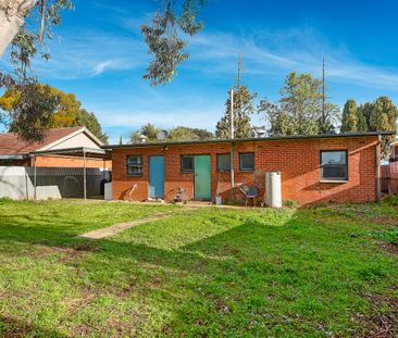 Well-Appointed 3-Bedroom 1-Bathroom Home for Rent in Smithfield Plains - Photo 5