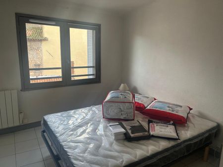 Location Appartement 3 pièces 64m² BRIGNOLES 83170 - Photo 3