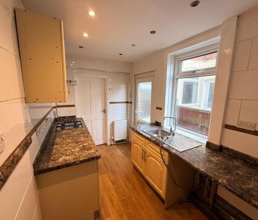 3 bedroom end of terrace house to rent - Photo 6