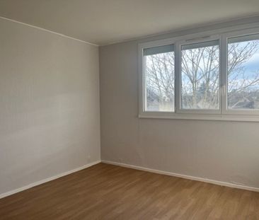 Location Appartement 4 pièces 77 m² La Châtre - Photo 1