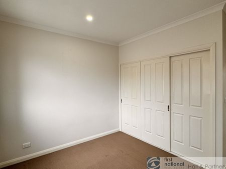 Comfortable & Low Maintenance Living - Photo 3