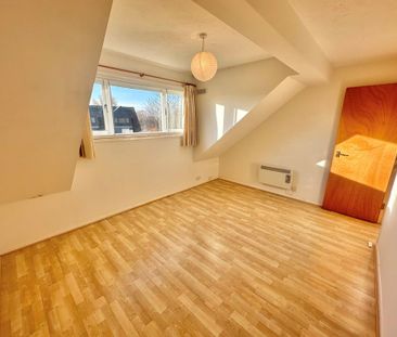 2 bedroom maisonette to rent - Photo 3