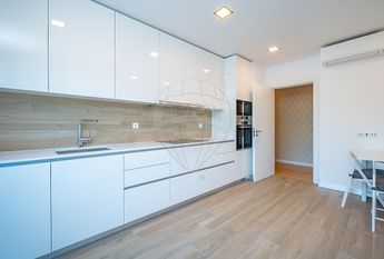 Apartamento T4 em Lisboa