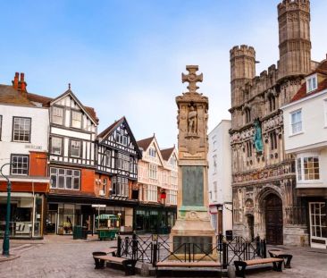 Two Bedroom Premier - Photo 3