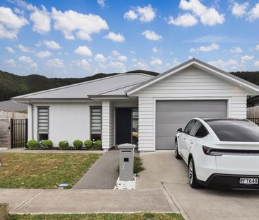 Modern Three-bedroom Home - Photo 2