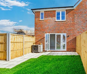 2 bedroom semi-detached house to rent - Photo 2