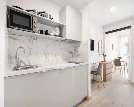 Calle de las Magnolias, Madrid, Community of Madrid 28029 - Photo 4