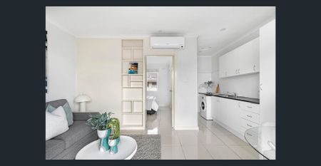 Beautifully Presented 1-Bedroom Unit in Prime Caulfield South Location - Photo 5